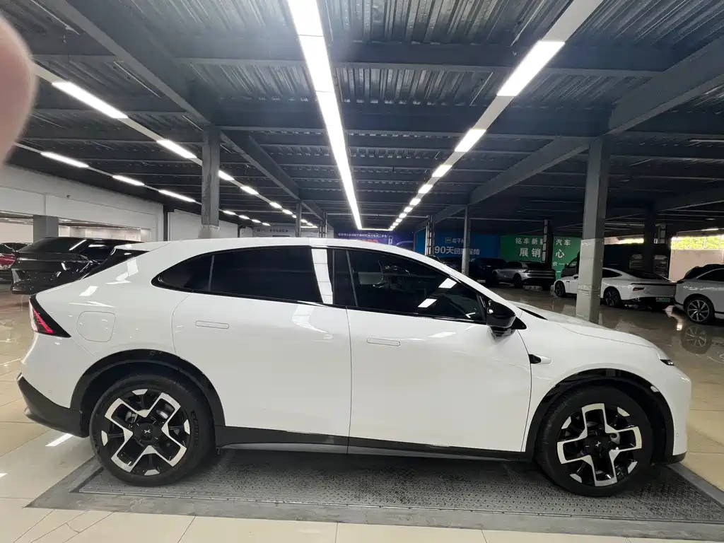 XPeng G7 — миниатюра 5