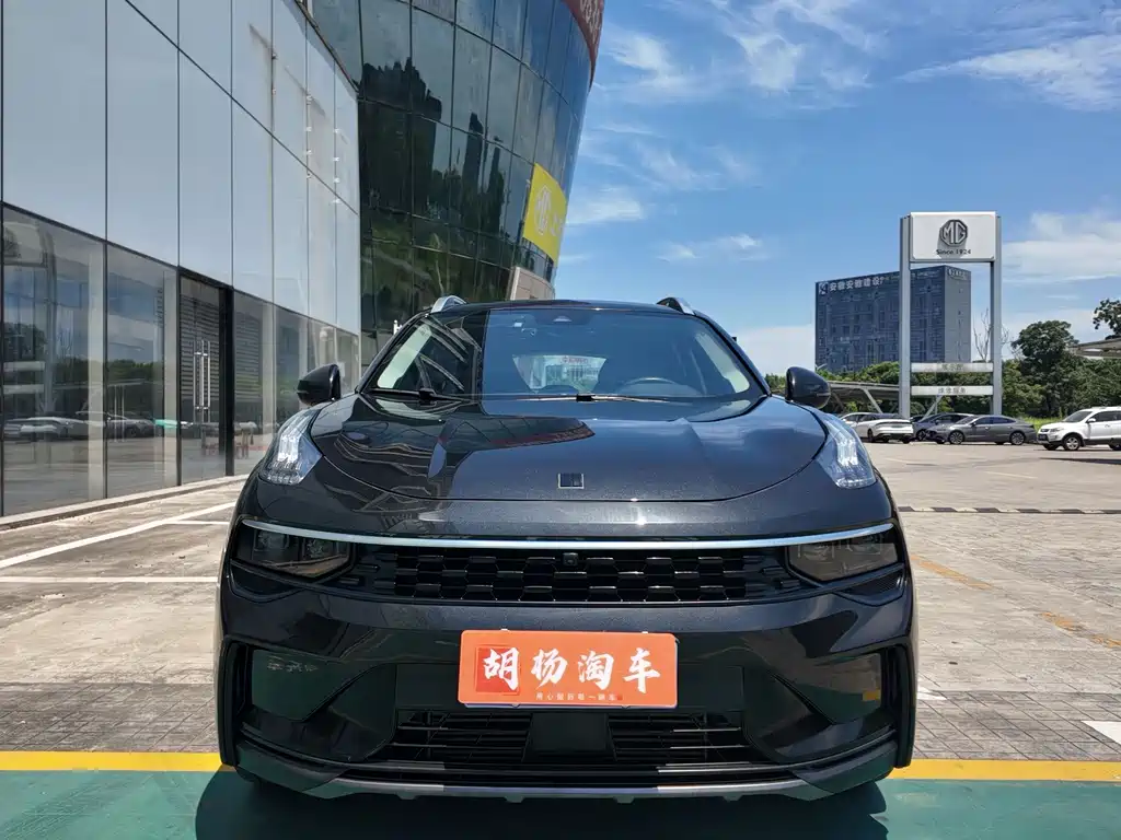 Lynk & Co 01 — миниатюра 3