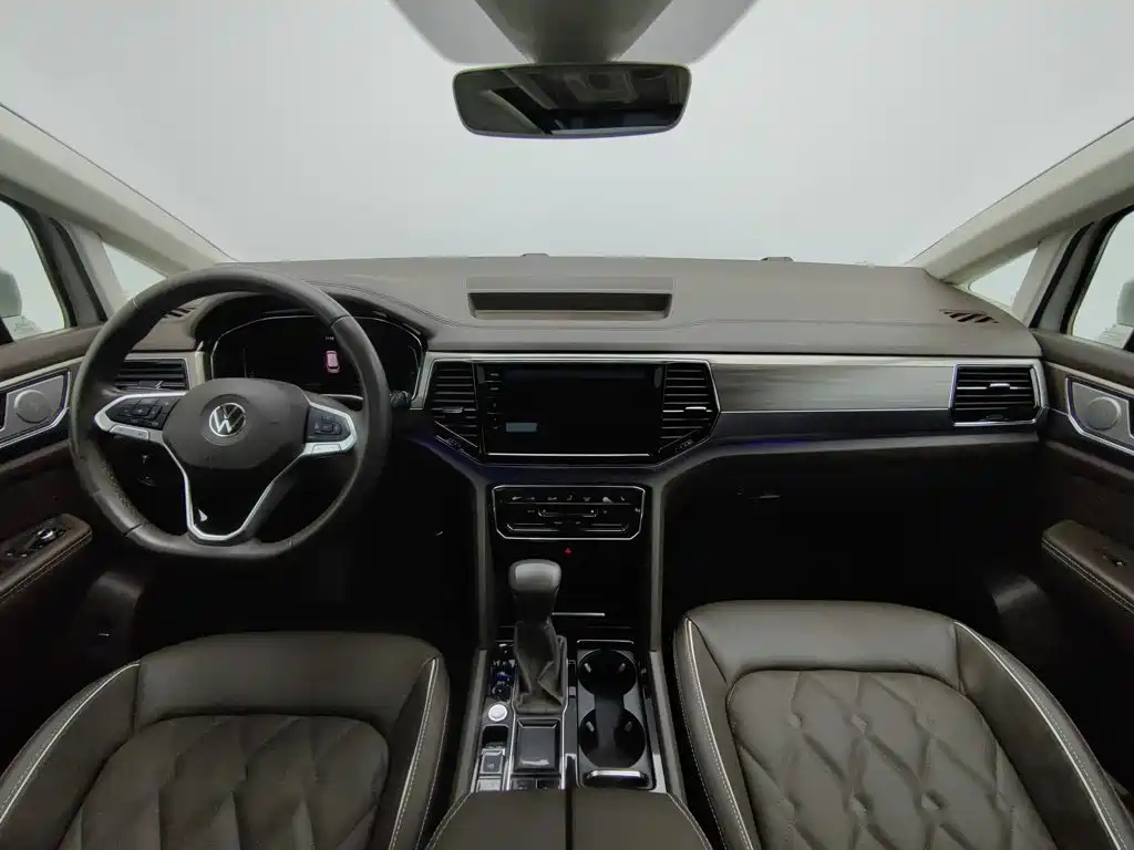 Volkswagen Viloran — миниатюра 5