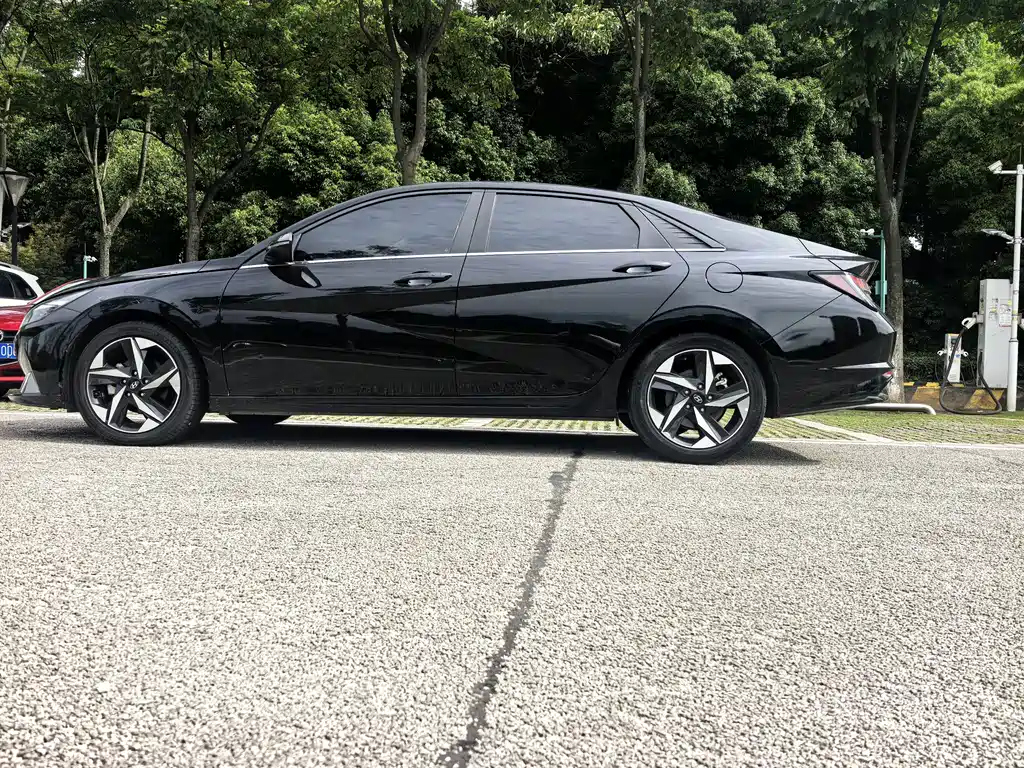 Hyundai Elantra 2021 1.5L CVT GLX Elite