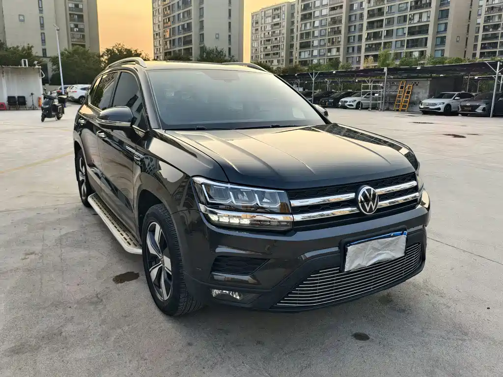 Volkswagen Tharu — миниатюра 3