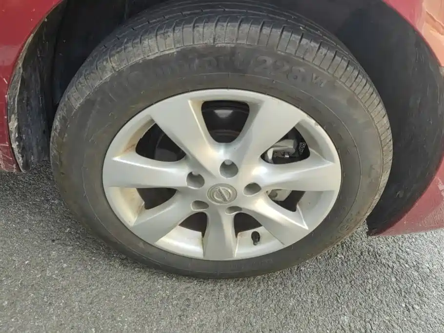 Nissan Tiida 2011 1.6L CVT