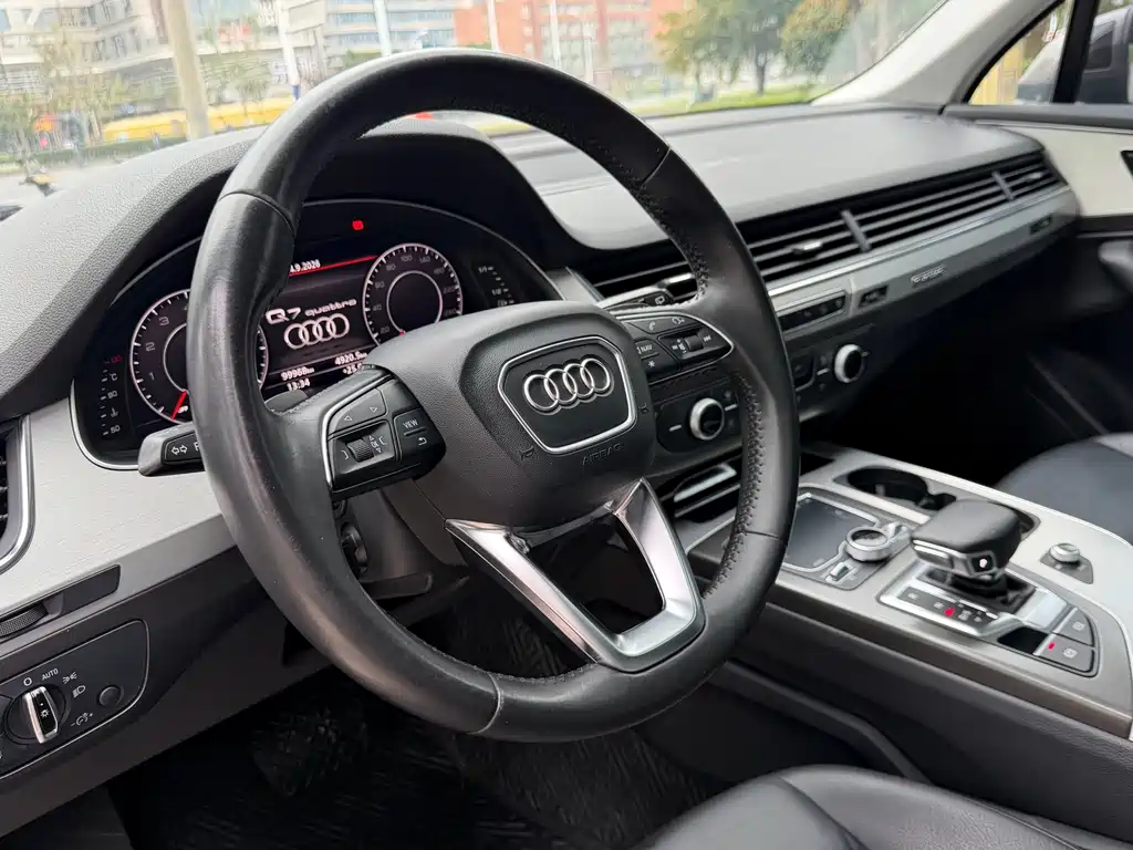 Audi Q7 — миниатюра 18