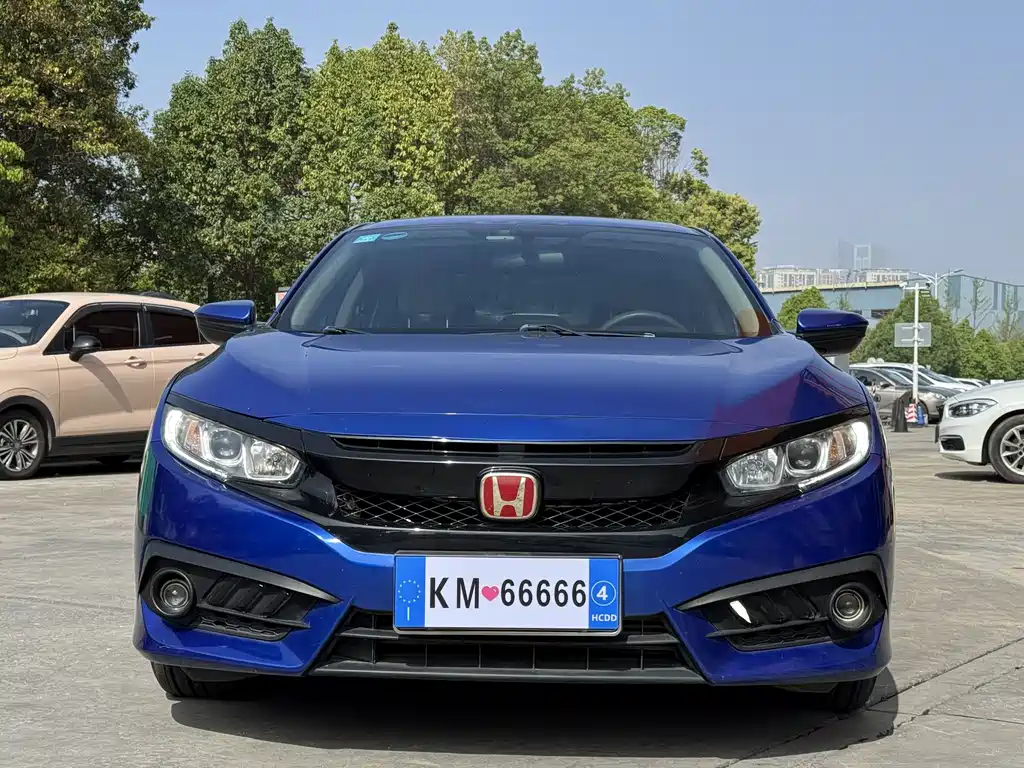 Honda Civic 2016 220TURBO CVT Luxury