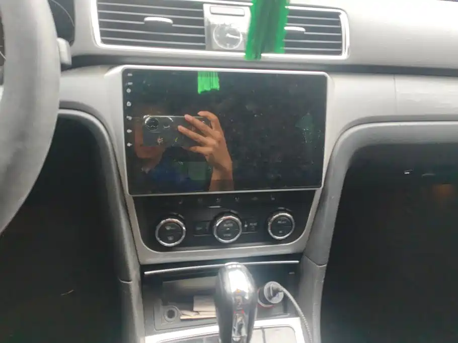 Volkswagen Passat — миниатюра 13
