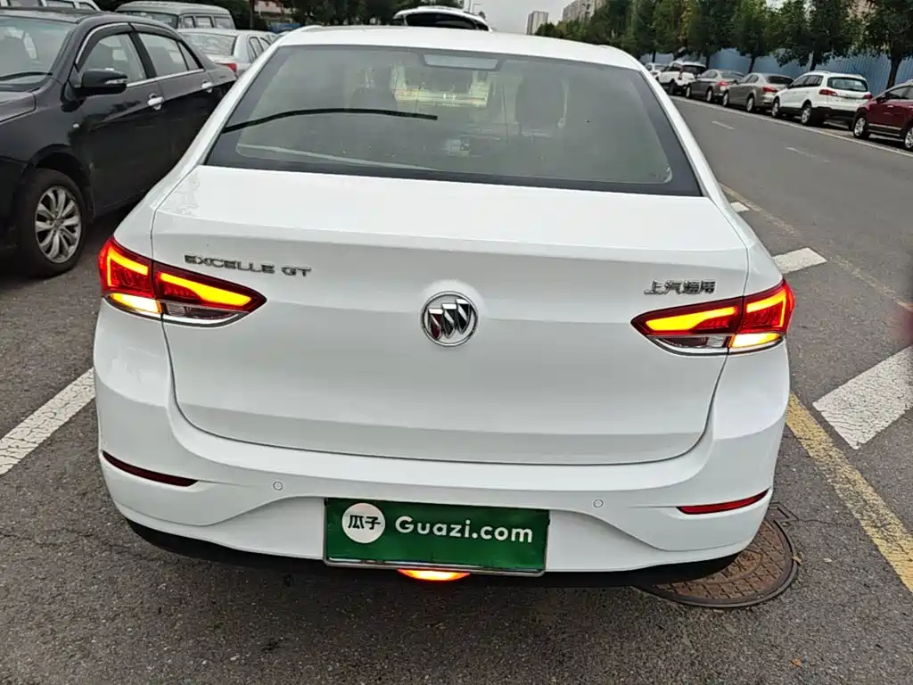 Buick Excelle — миниатюра 6