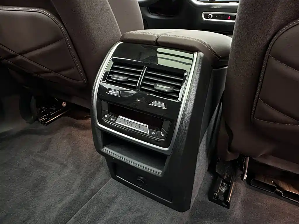 BMW X5 id 4514373 из Китая 21