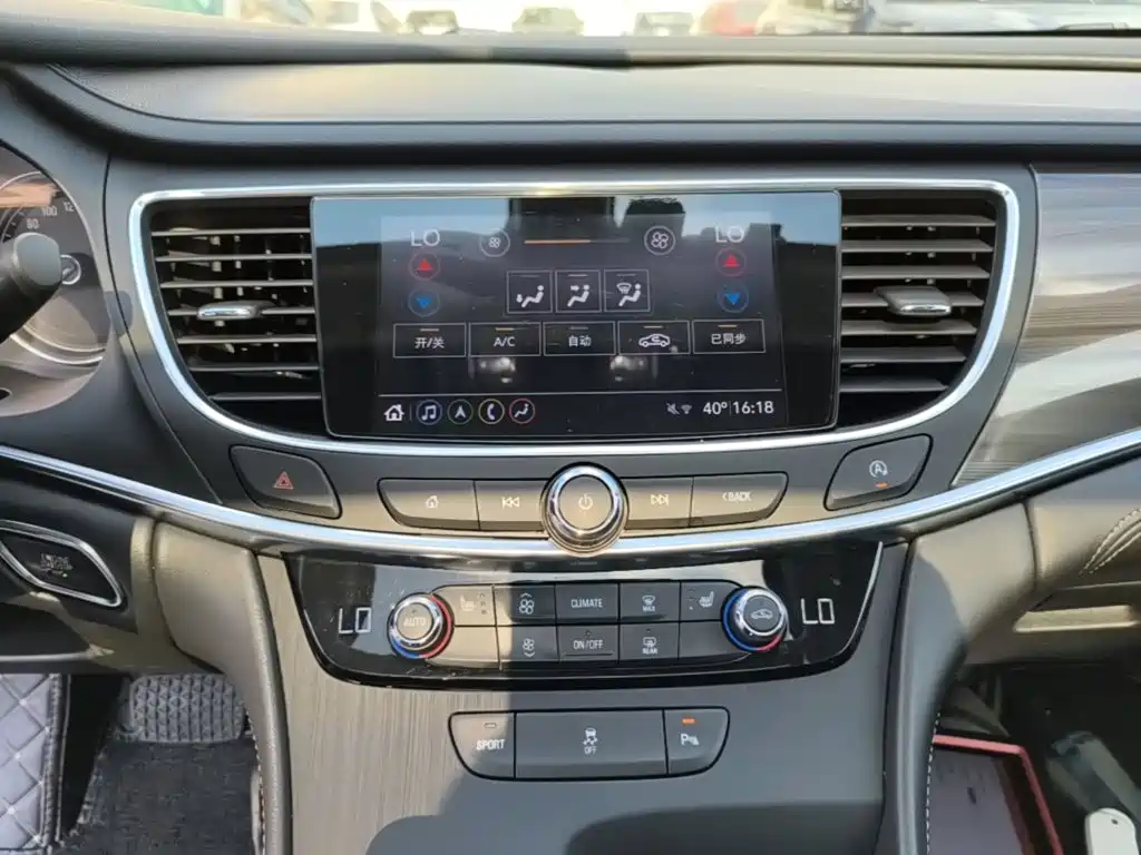 Buick LaCrosse — миниатюра 13