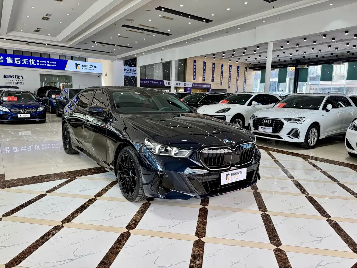 BMW 5 series id 4599533 из Китая 17