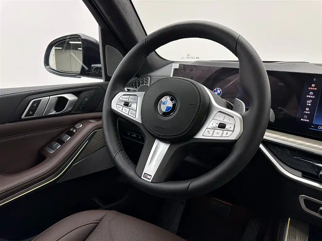 BMW X5 2026 xDrive 40Li M Sport
