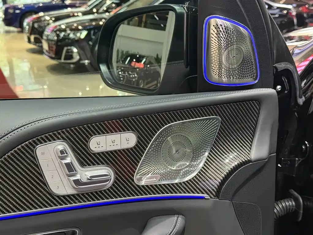 MERCEDES-BENZ GLS AMG