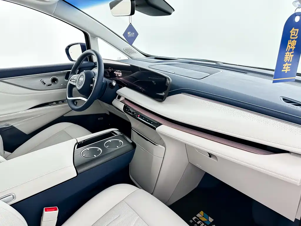 BUICK GL8 NEW ENERGY