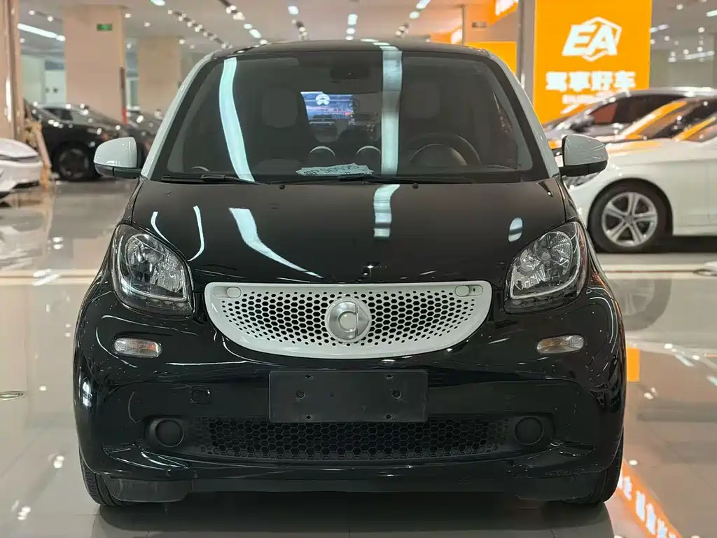 smart Smart Fortwo — миниатюра 2