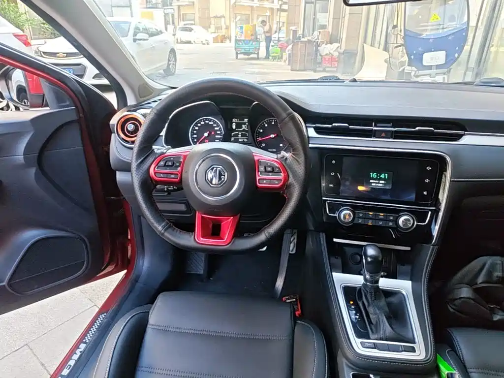 MG MG6 — миниатюра 13