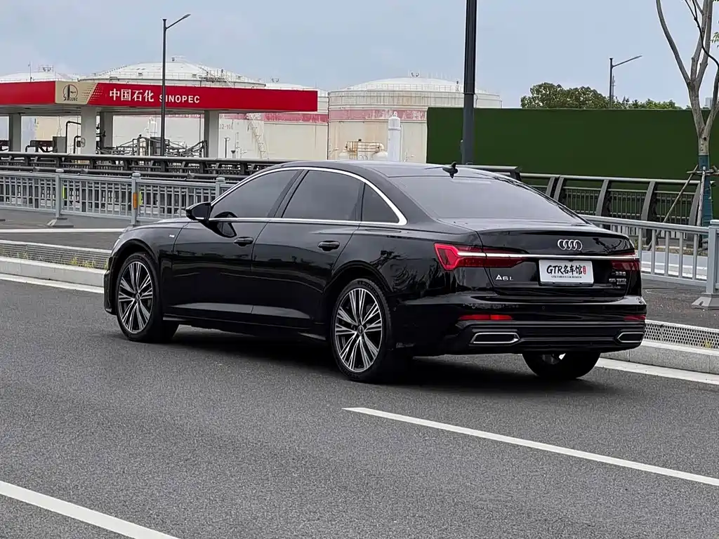 Audi A6L — миниатюра 10