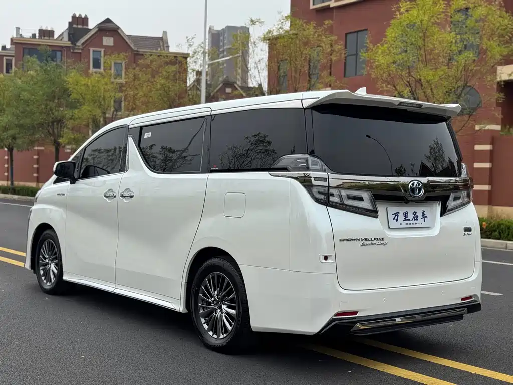 Toyota Vellfire — миниатюра 29