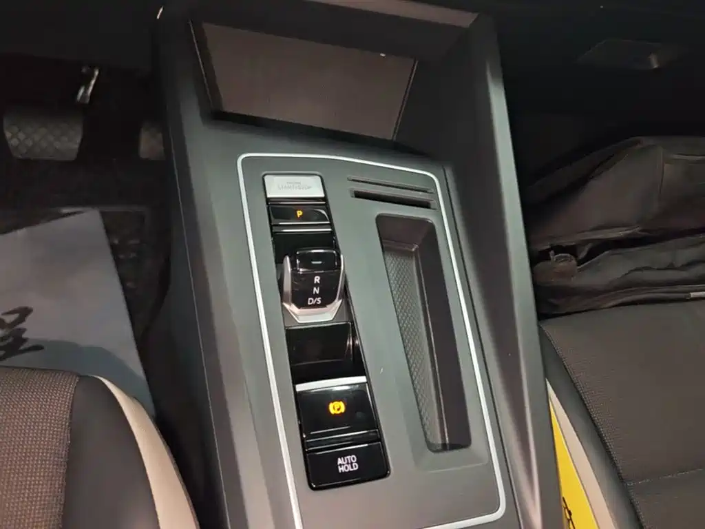Volkswagen Golf — миниатюра 14