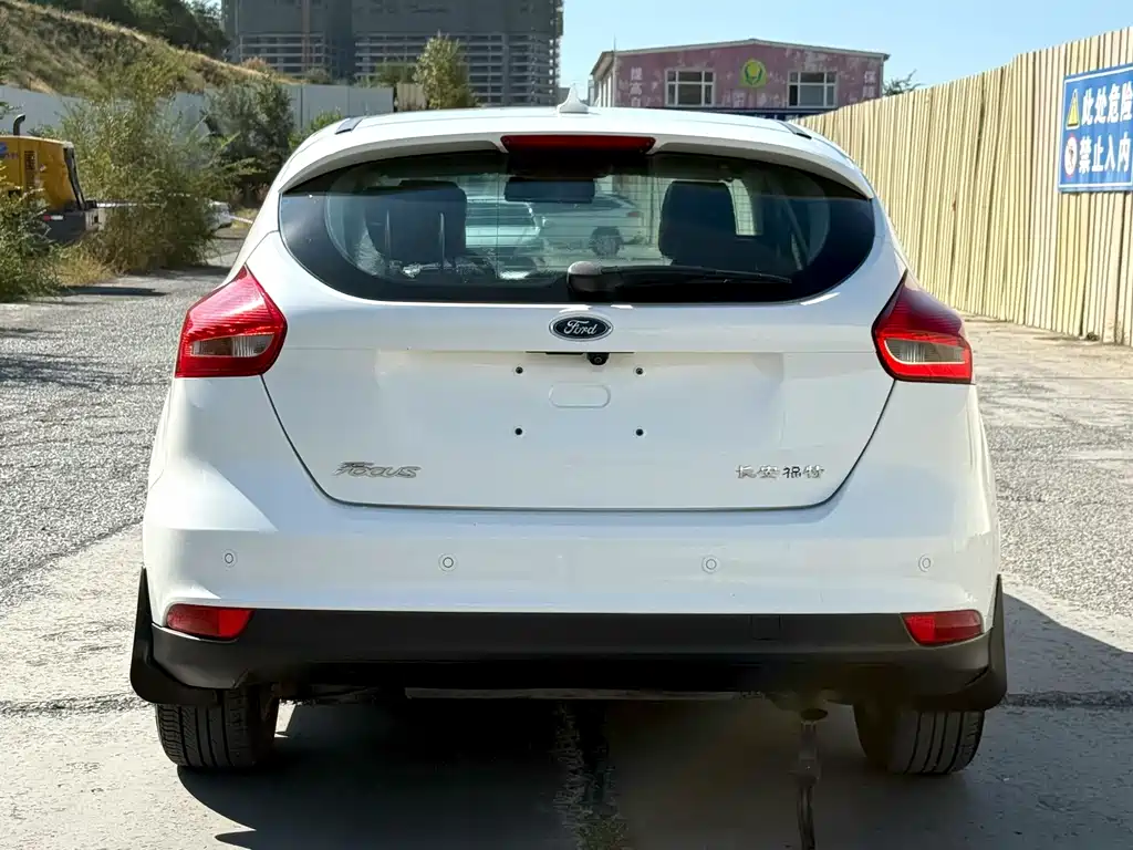 Ford Focus — миниатюра 8