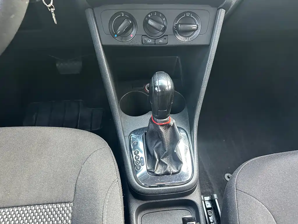 Volkswagen Polo — миниатюра 10