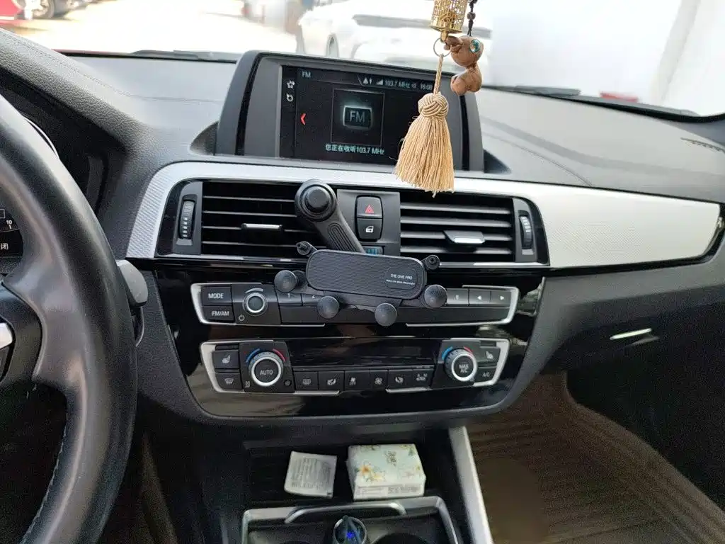 BMW 2 Series (Import) — миниатюра 6