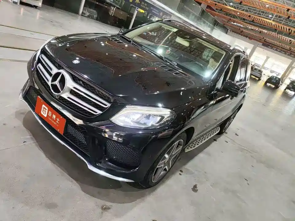 2016 Mercedes-Benz GLE - zdjęcie 1 z 9