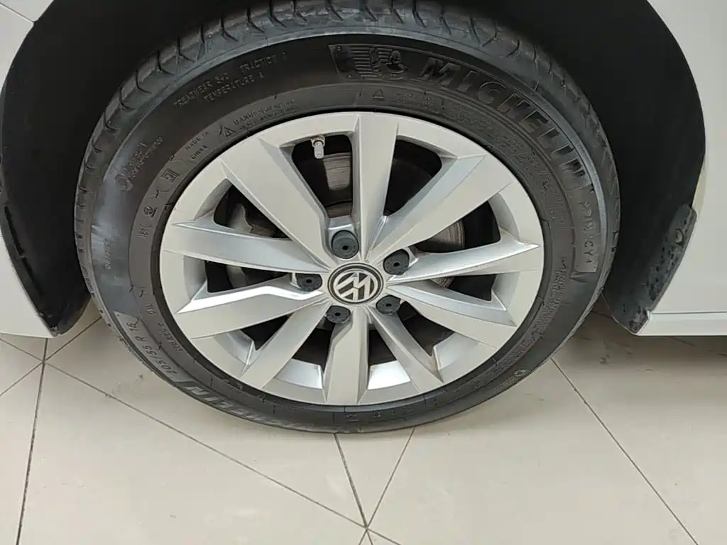 Volkswagen Bora — миниатюра 23