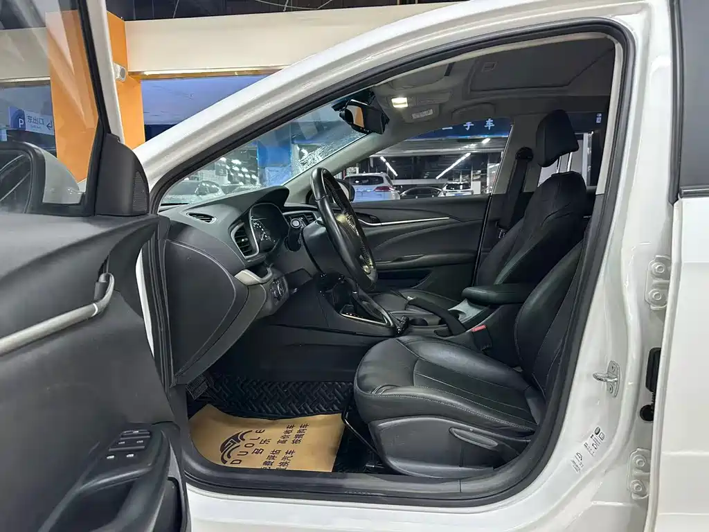 Buick Excelle — миниатюра 5