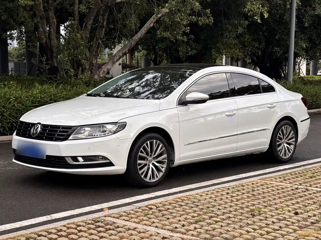 Volkswagen FAW - Passat CC CC 2016 2.0TSI Luxury