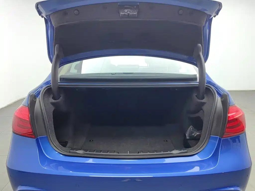 BMW 3 Series — миниатюра 16
