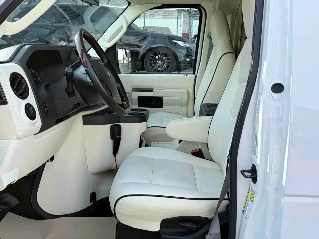 Ford E350 2011 5.4L