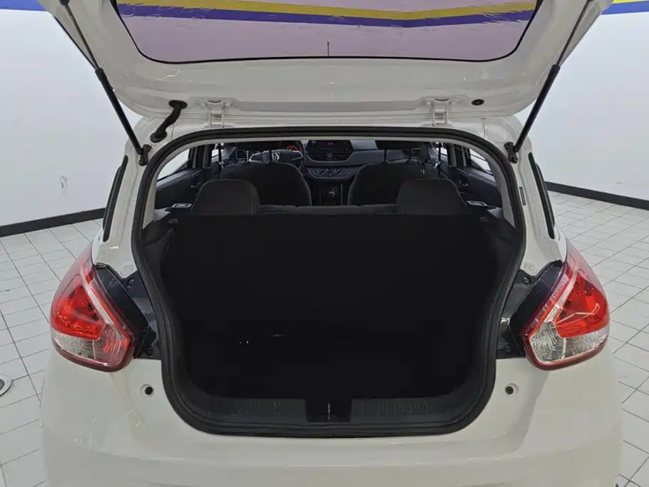 Baojun 310 — миниатюра 4