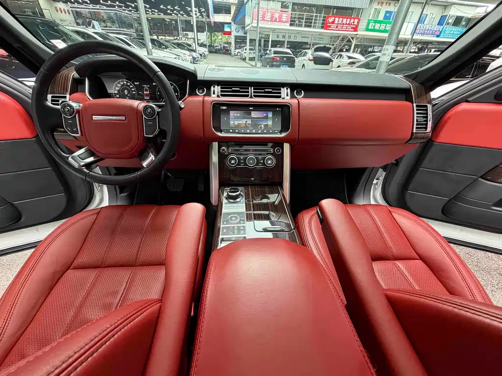 Land Rover Range Rover — миниатюра 18