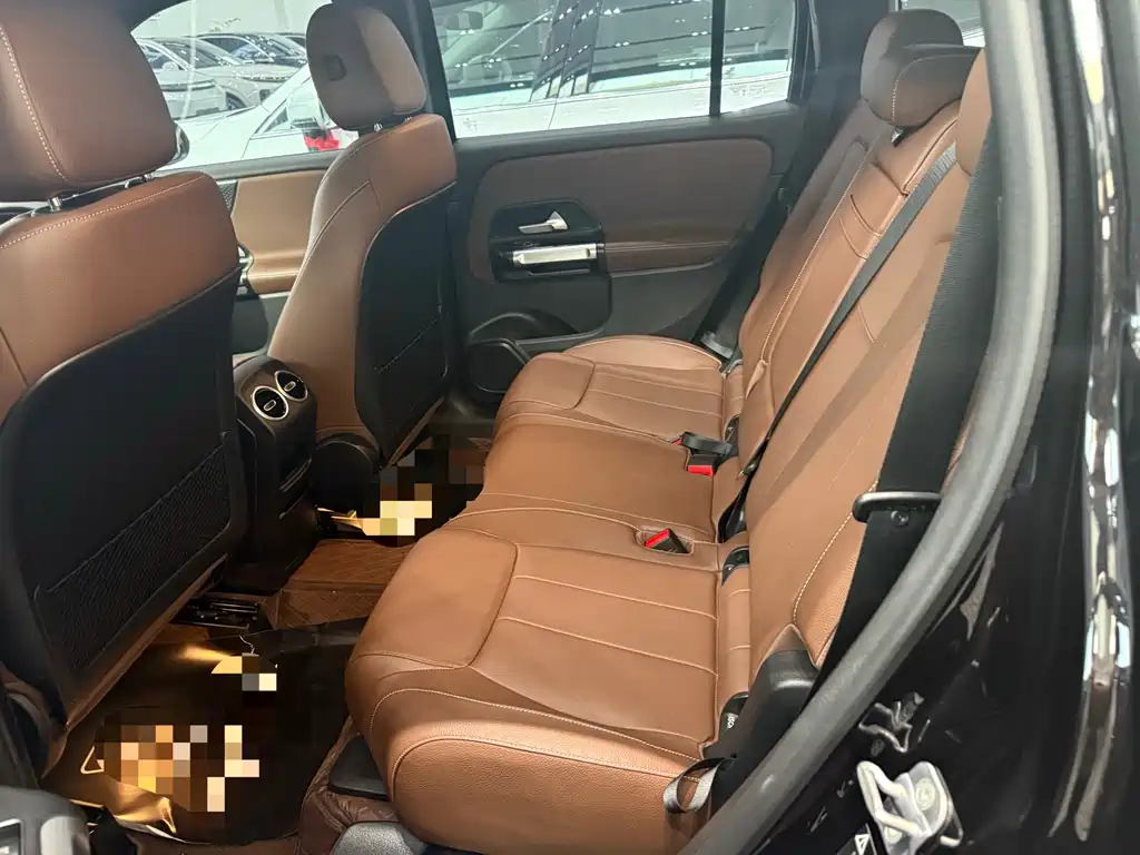Mercedes-Benz GLB — миниатюра 6