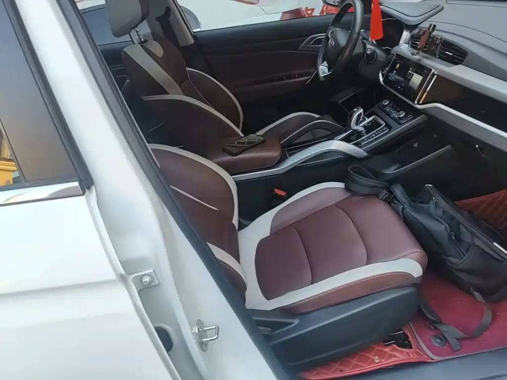 Geely Boyue — миниатюра 25