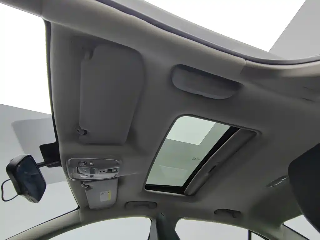 Peugeot 408 — миниатюра 14