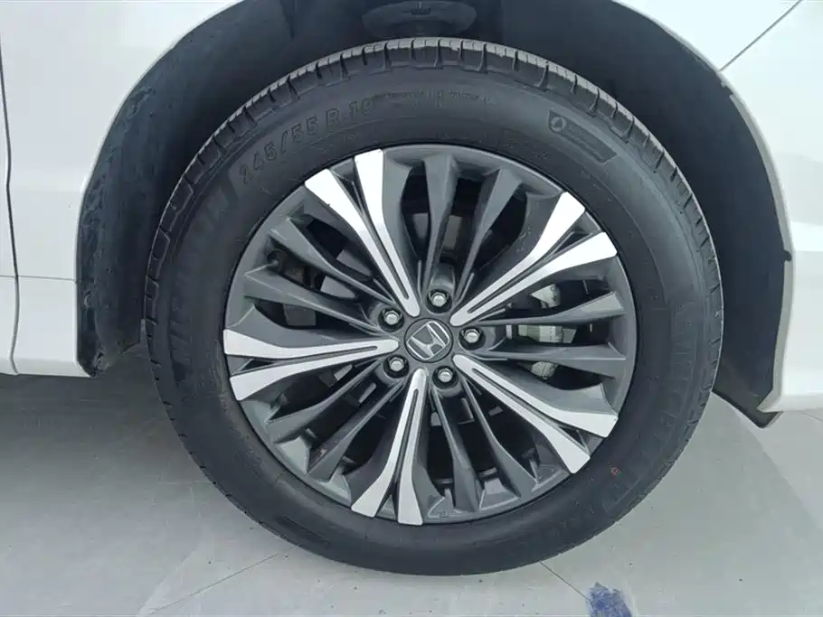 Honda UR-V 2020 370TURBO