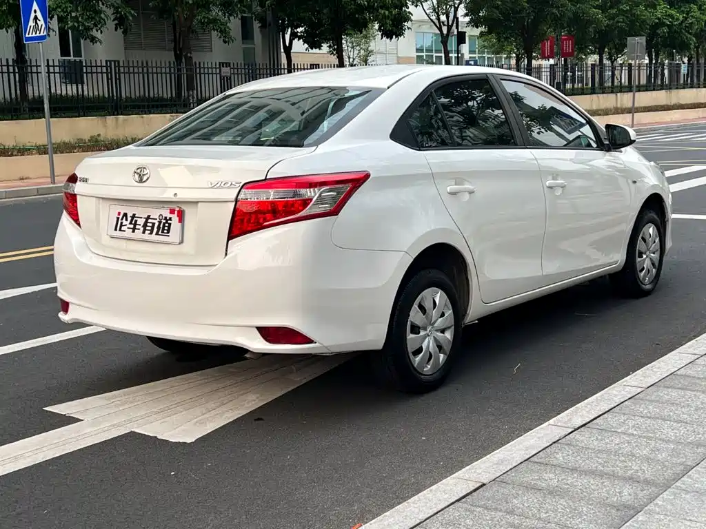 Toyota Vios — миниатюра 2