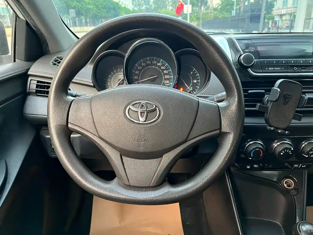 Toyota Vios — миниатюра 9
