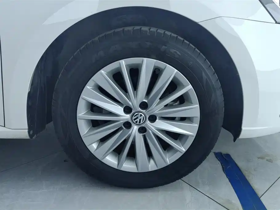 Volkswagen Lavida 2019 1.5L AT Comfort VI