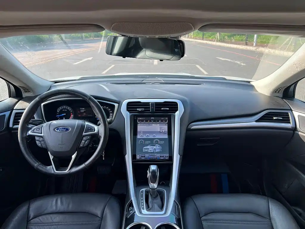 Ford Mondeo — миниатюра 13