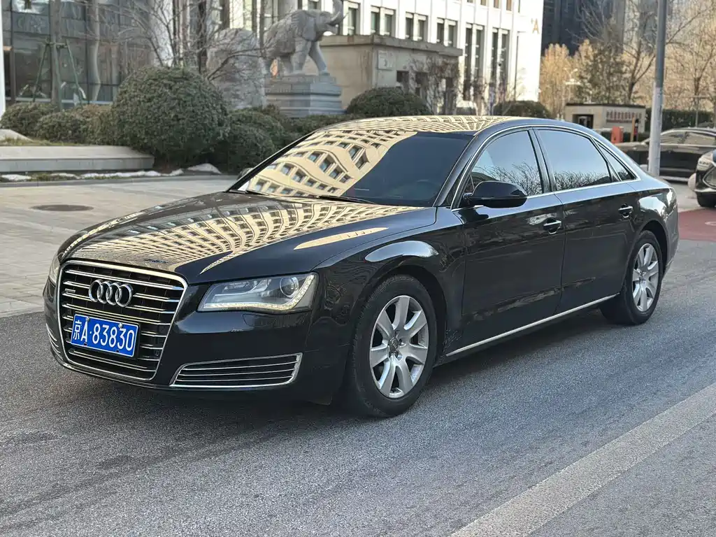 Audi A8 2012