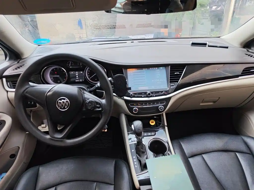 Buick Verano — миниатюра 10