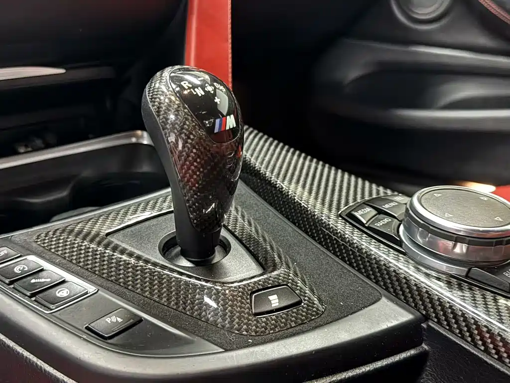 BMW M4 — миниатюра 9