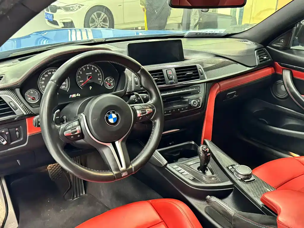 BMW M4 — миниатюра 8