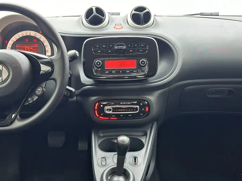 smart Smart Fortwo — миниатюра 18
