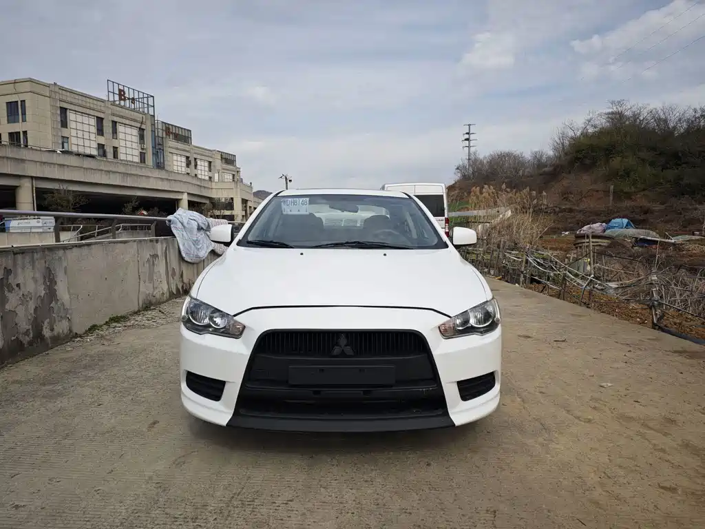 Mitsubishi Lancer EX — миниатюра 2