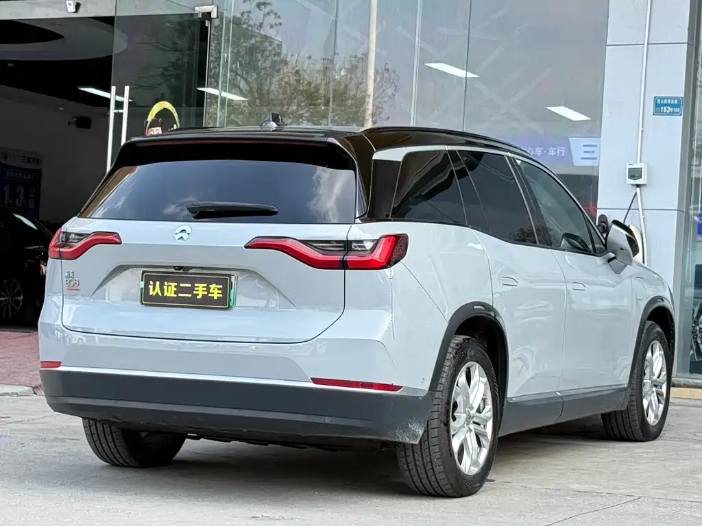 NIO NIO ES8
