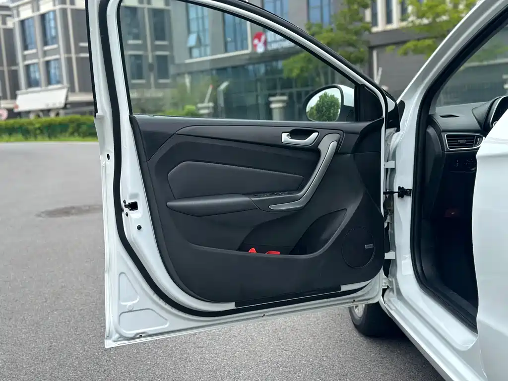 Chery Arrizo 5 — миниатюра 5