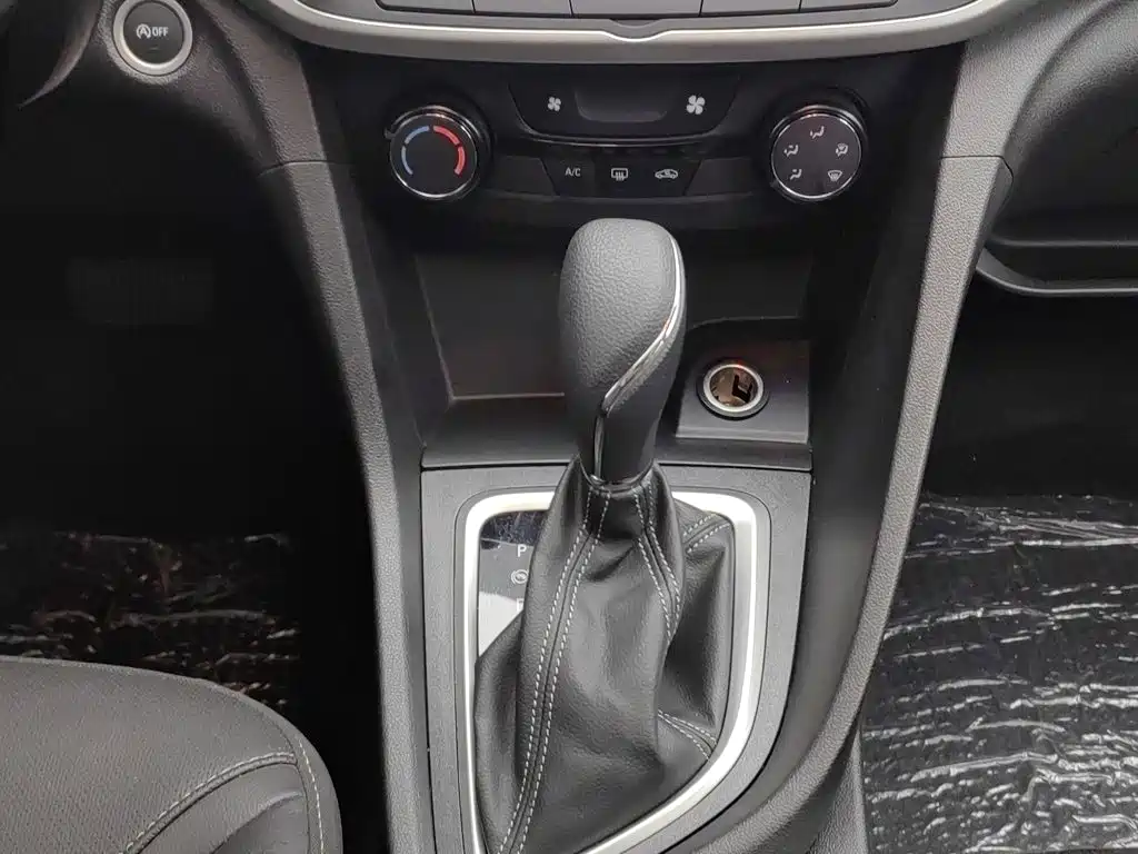 Buick Excelle — миниатюра 13