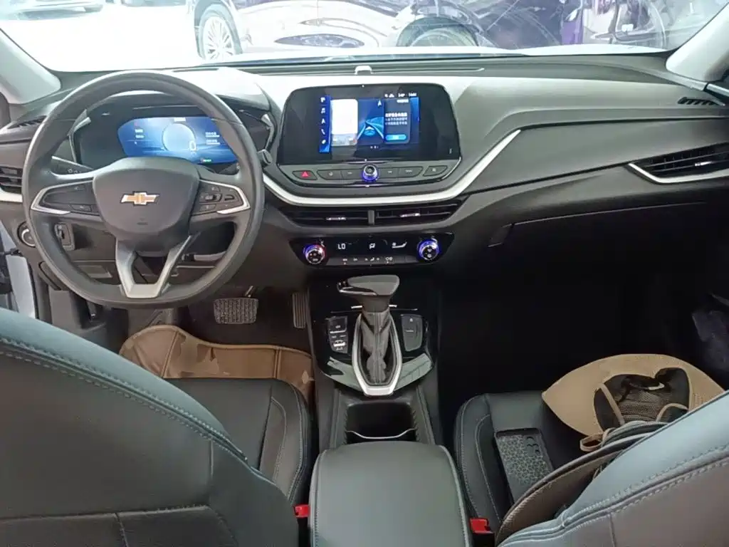Chevrolet Menlo — миниатюра 8